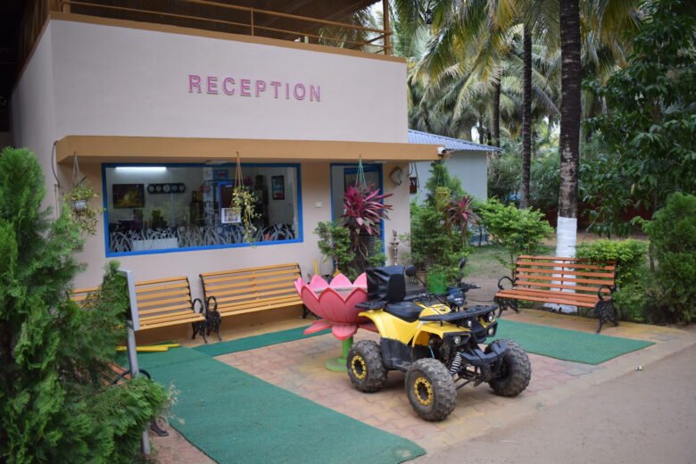 Looking for a peaceful getaway surrounded by nature? Choosing the right Resort in Pollachi can make your vacation comfortable, relaxing, and memorable. Pollachi is known for its beautiful landscapes, lush greenery, pleasant surroundings, and attractions, making it an ideal destination for families, couples, and nature lovers.